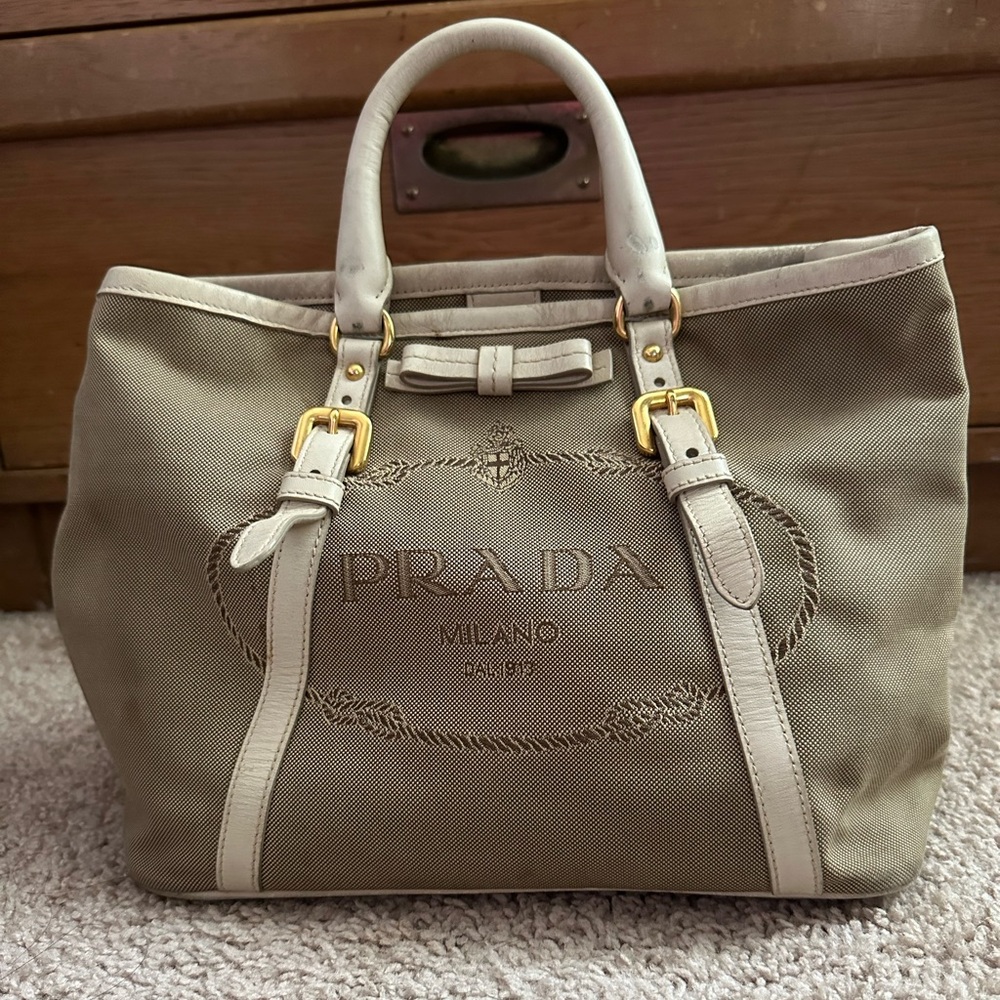 Prada Beige and Cream Tote Bag - Picture 6 of 16